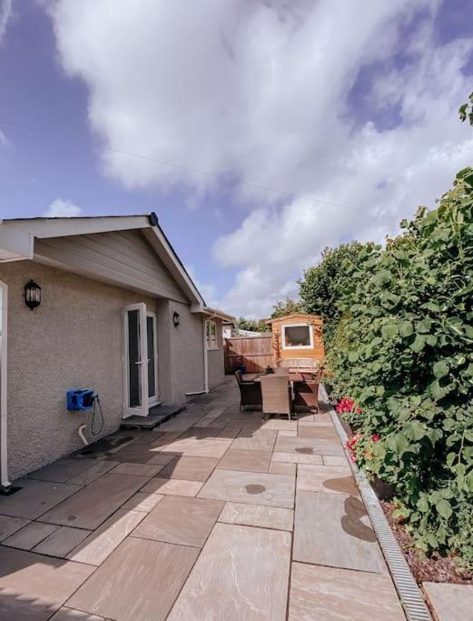 La Petite Maison Swansea Exterior photo